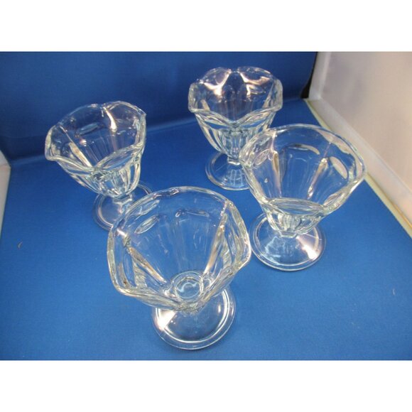Anchor Hocking Clear Glass Ice Cream Sundae Desert Cups Set of 4 - Picture 3 of 10